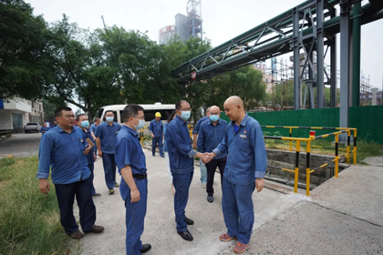 瀘天化股份公司總經(jīng)理趙永清率隊到一線檢查指導(dǎo)疫情防控工作