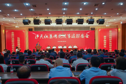 廖廷君：獲得“全國(guó)五一勞動(dòng)獎(jiǎng)?wù)隆笔菍?duì)我過去成績(jī)的肯定，更是對(duì)我未來(lái)工作的鞭策