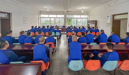 瀘天化股份公司黨委副書(shū)記趙元柱到消防救護(hù)中心指導(dǎo)工作